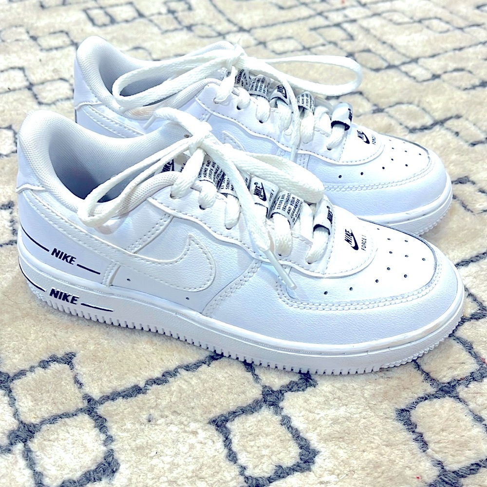 Nike boy’s Air Force 1